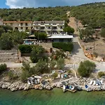 Evia Silence Aparthotel