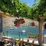 Evia Silence Boufalo
