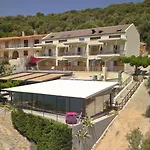 Evia Silence 4*