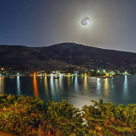 Evia Silence Lägenhetshotell 4*