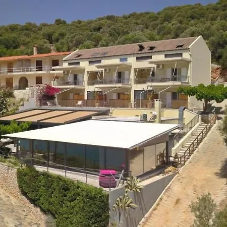 Evia Silence 4*