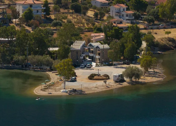 Evia Silence Ξενοδοχείο με διαμερίσματα 4*